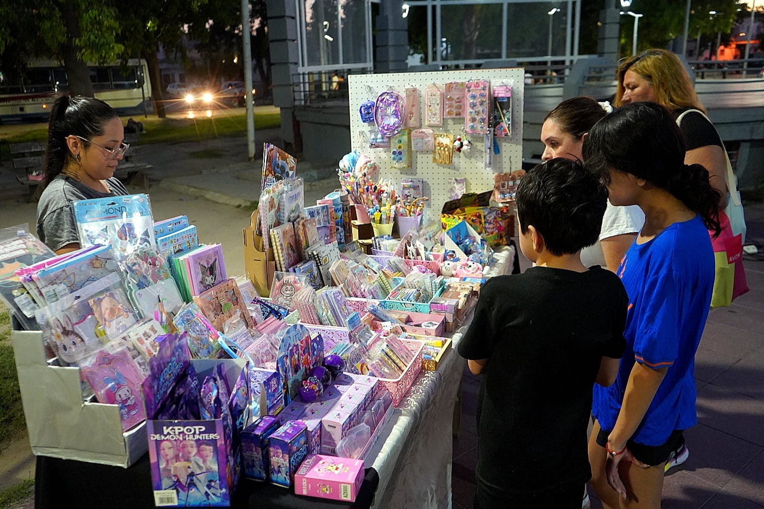 Se desarrolló con éxito la Feria de Emprendedores, Especial Reyes, en ...