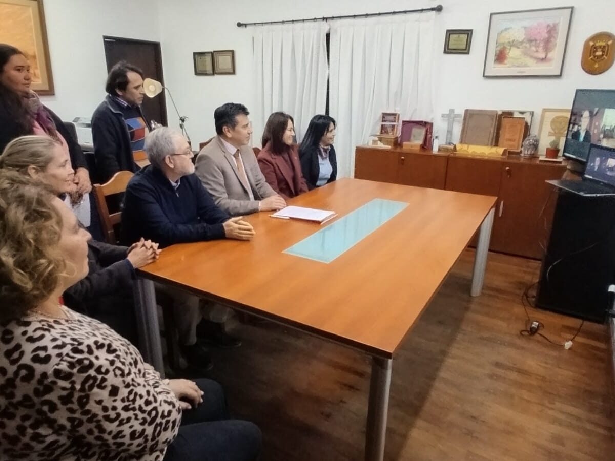La UNSE se suma a una iniciativa nacional para fortalecer la formación clínica en carreras de salud