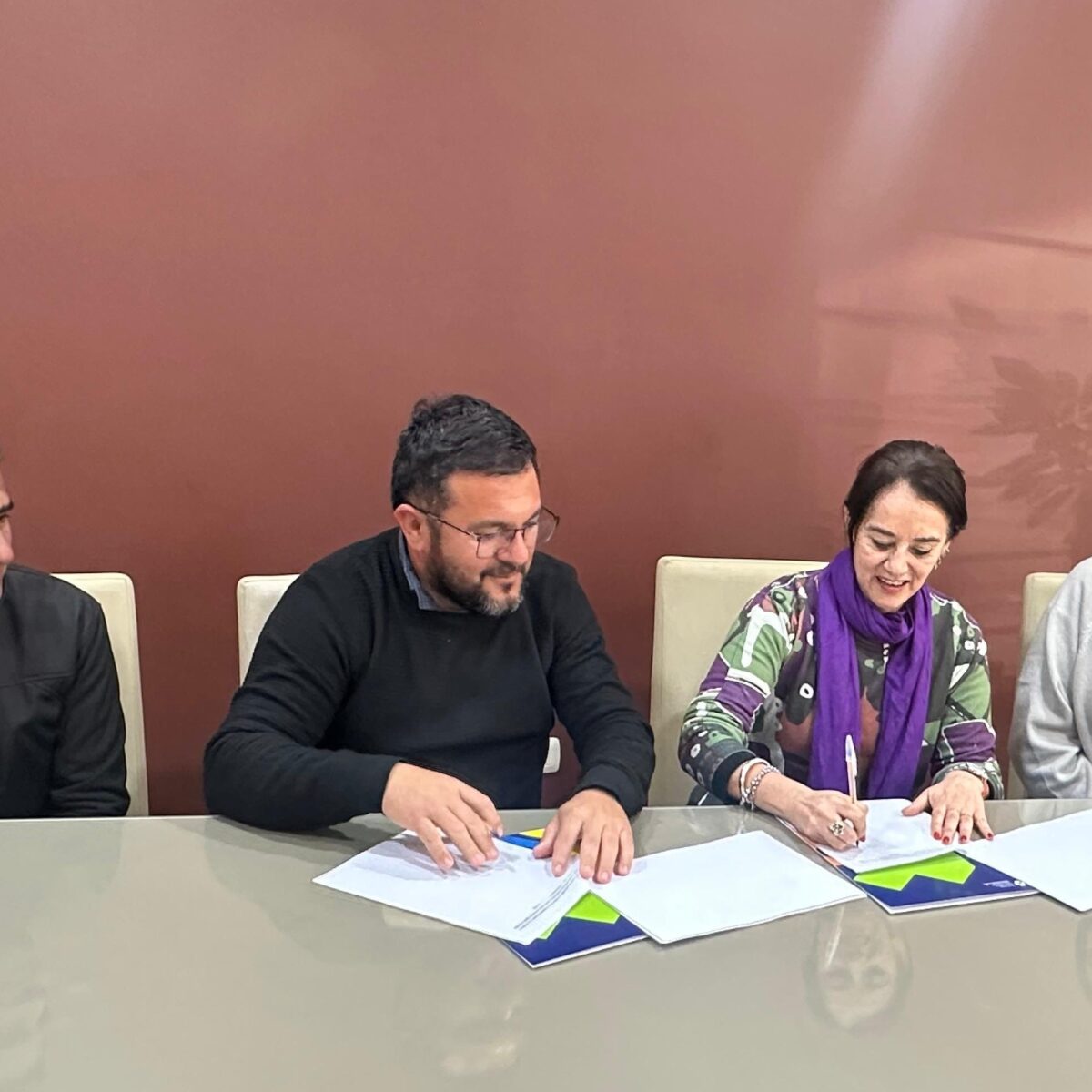 Humanidades firmó un convenio para visibilizar saberes comunitarios y fortalecer la lengua quichua