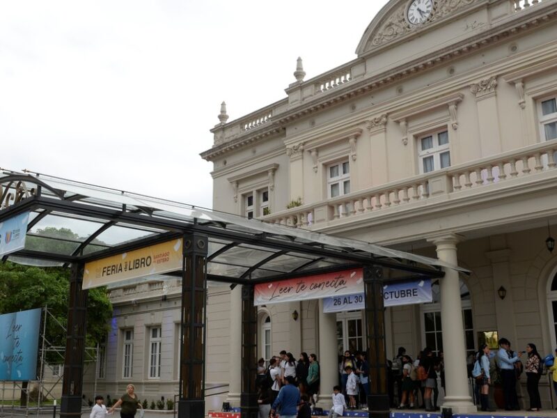 La Facultad de Humanidades presentará tres producciones científicas en la Feria del Libro
