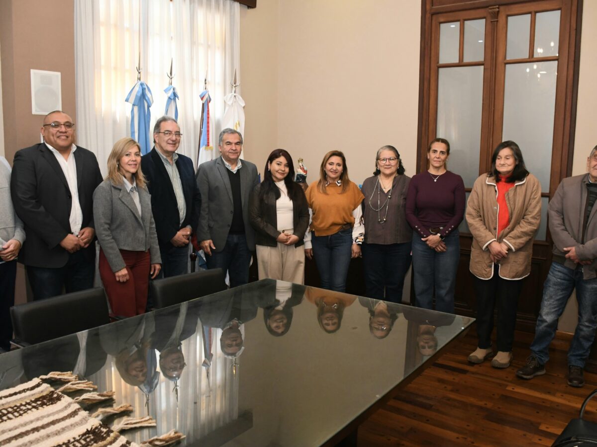 La intendente Fuentes recibió a la Asociación por la Memoria, la Verdad y la Justicia de Familiares de Detenidos-Desaparecidos