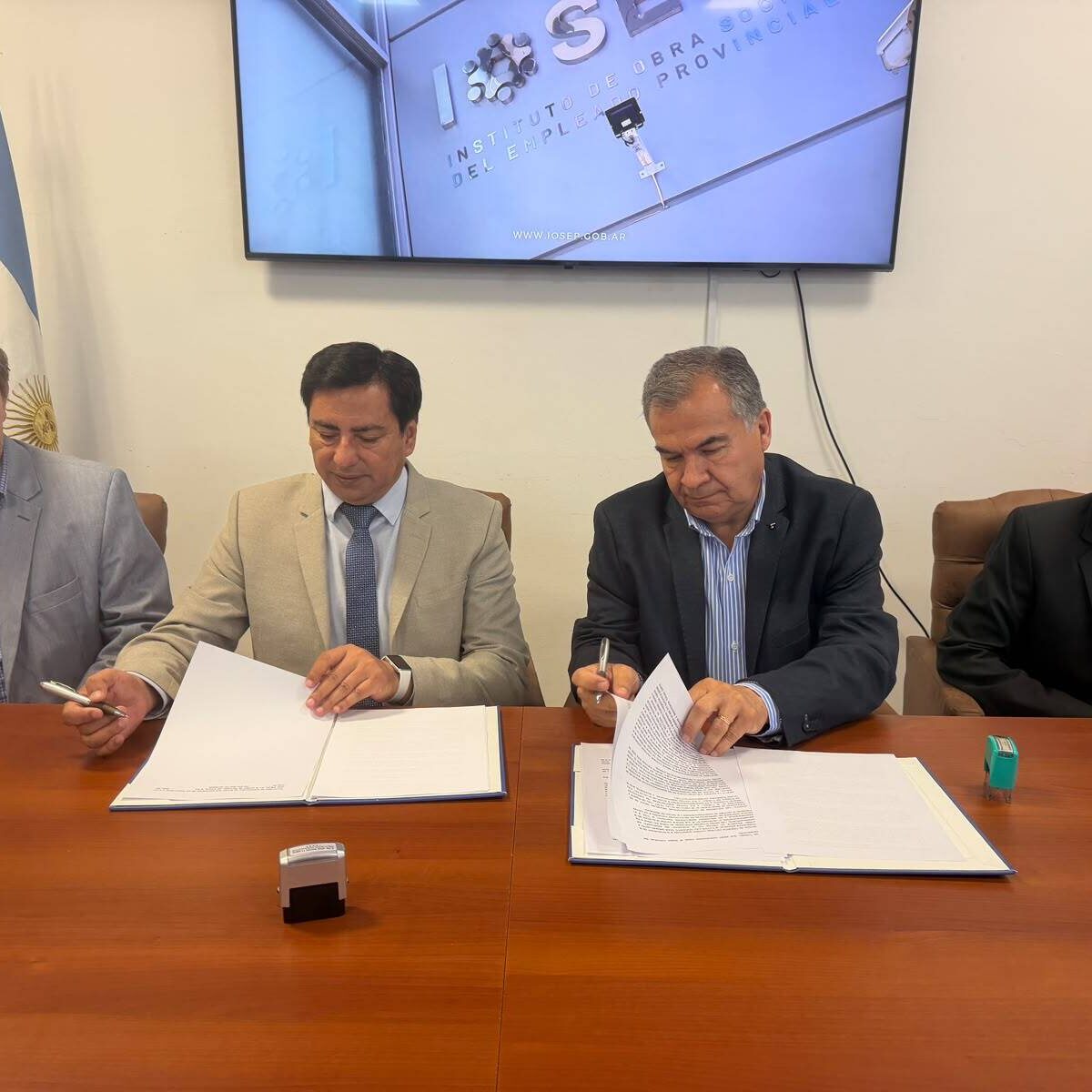 El IOSEP y el ITSE firman un convenio marco de pasantías educativas