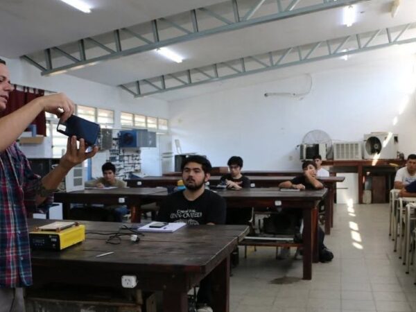La Escuela de Artes y Oficios de la UNSE busca nuevas propuestas de capacitación para 2027