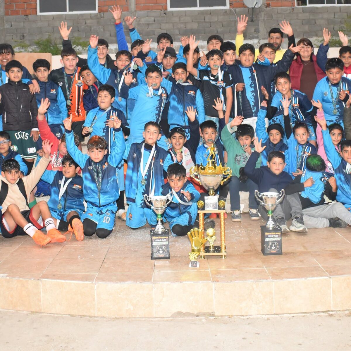 Colonia El Simbolar reconoció a los pequeños futbolistas que se destacaron en un torneo provincial