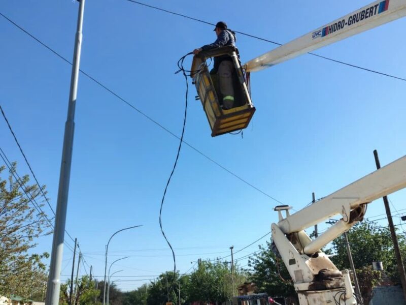 Preocupación por el robo de cables y artefactos de iluminación en distintos sectores de La Banda