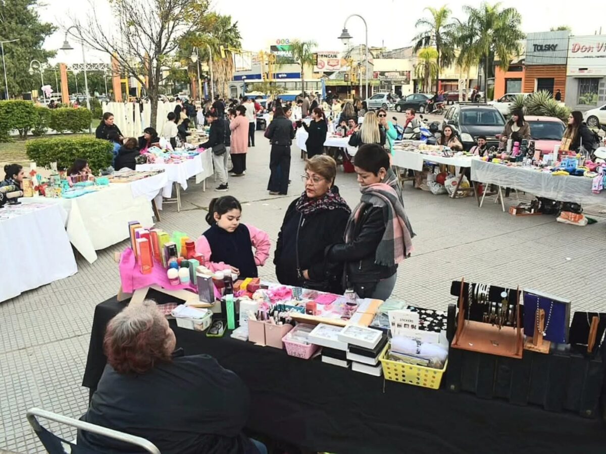 Emprendedoras bandeñas acompañarán la jornada integral de salud «La Banda se tiñe de rosa»