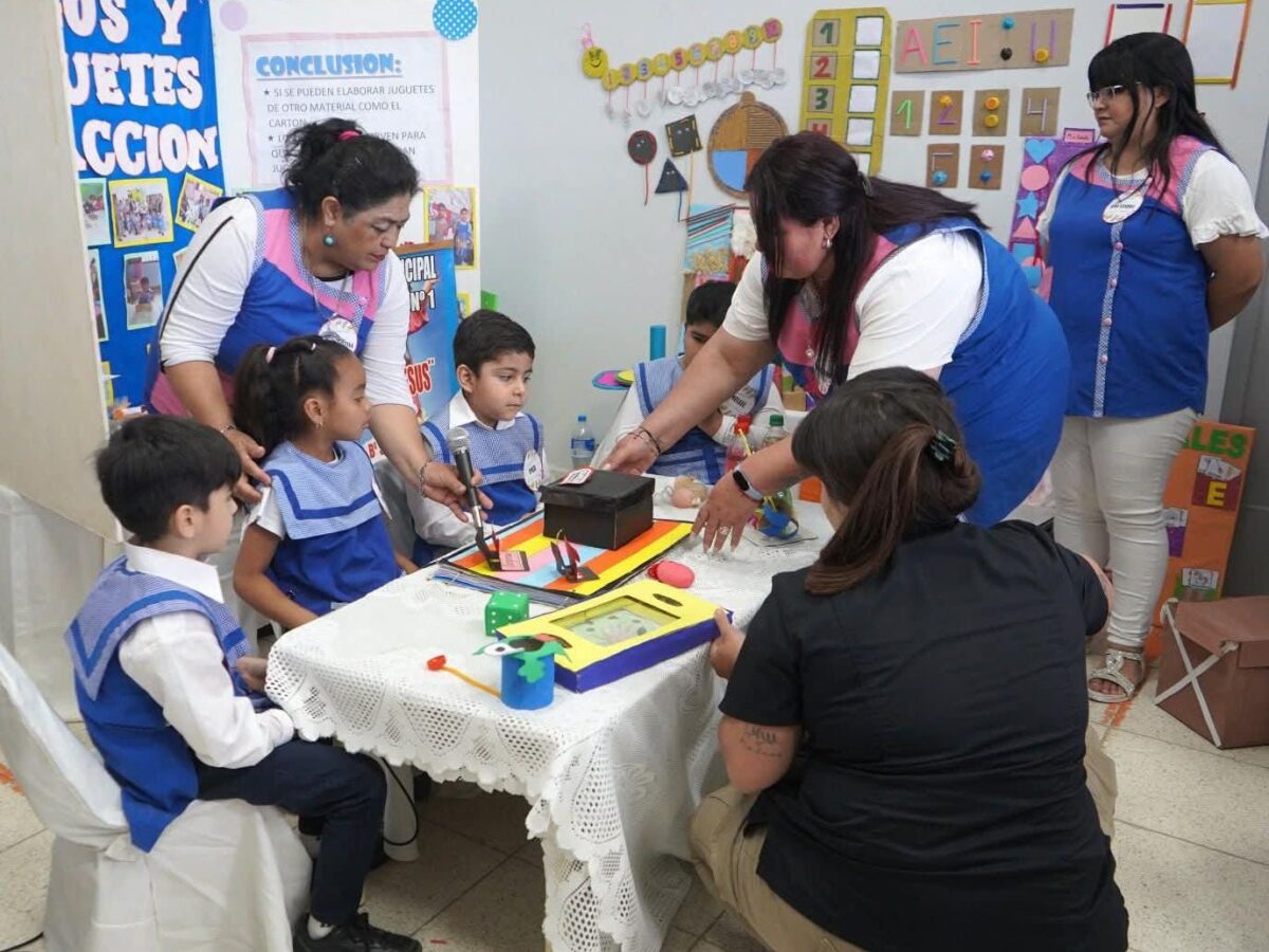 Comienza la 3° Feria Municipal de Ciencias, Tecnología y Artes de La Banda