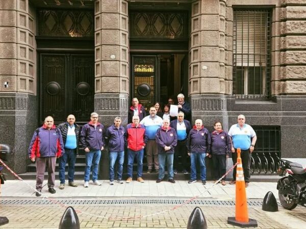 Bomberos de todo el país elevaron un petitorio al Gobierno Nacional